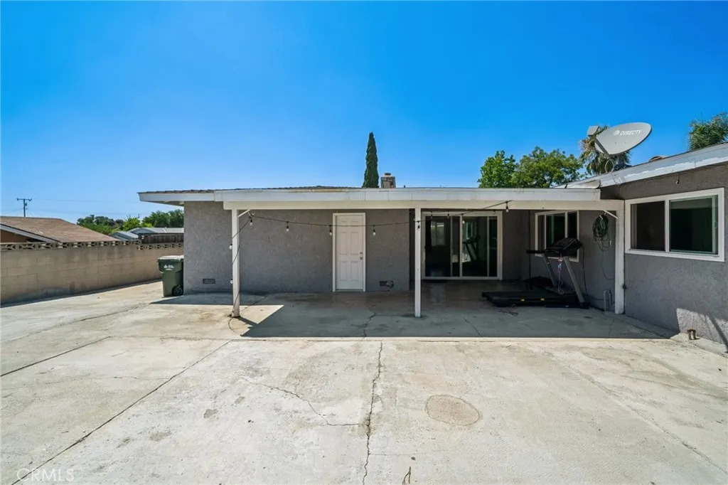 1260 Lincoln Avenue, Pomona, California 91767 home-pic-42